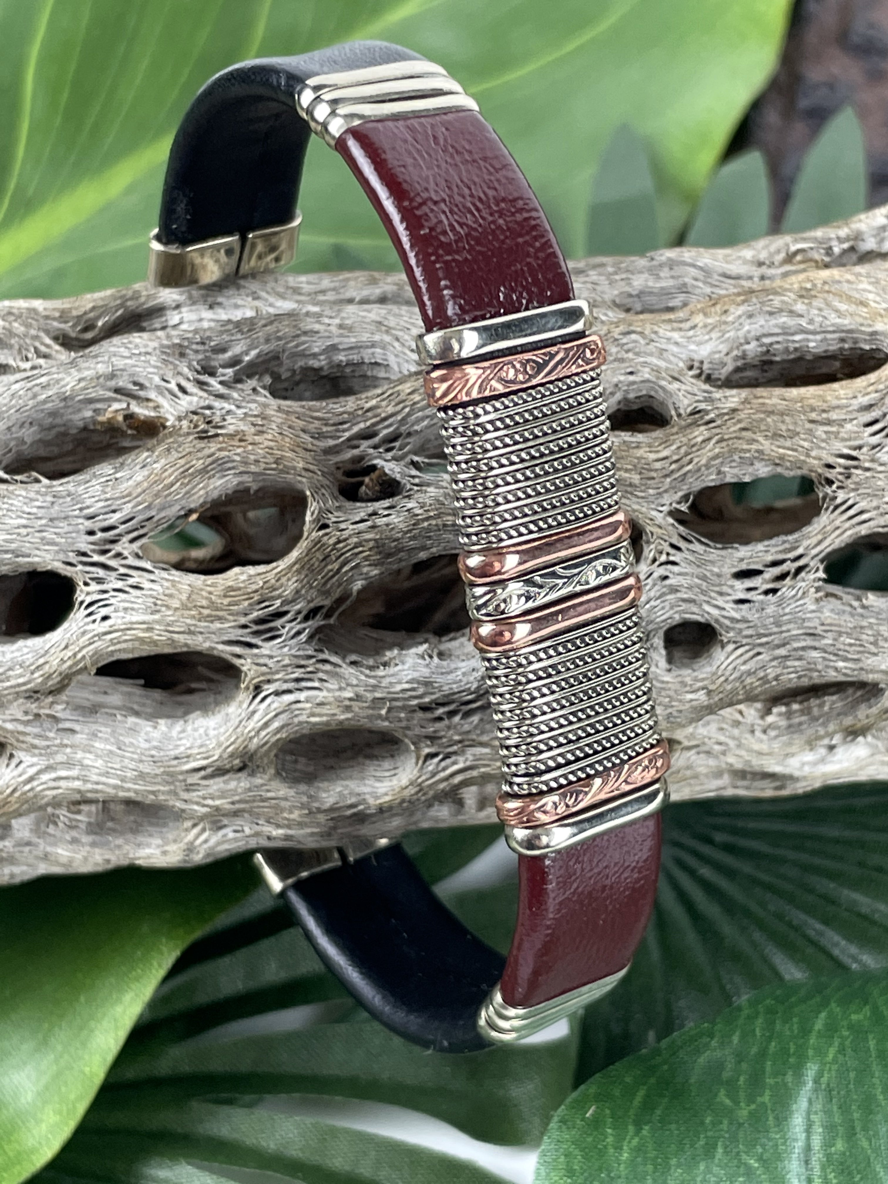 BR.ULB.0431 - Men's Burgundy Leather Bracelet