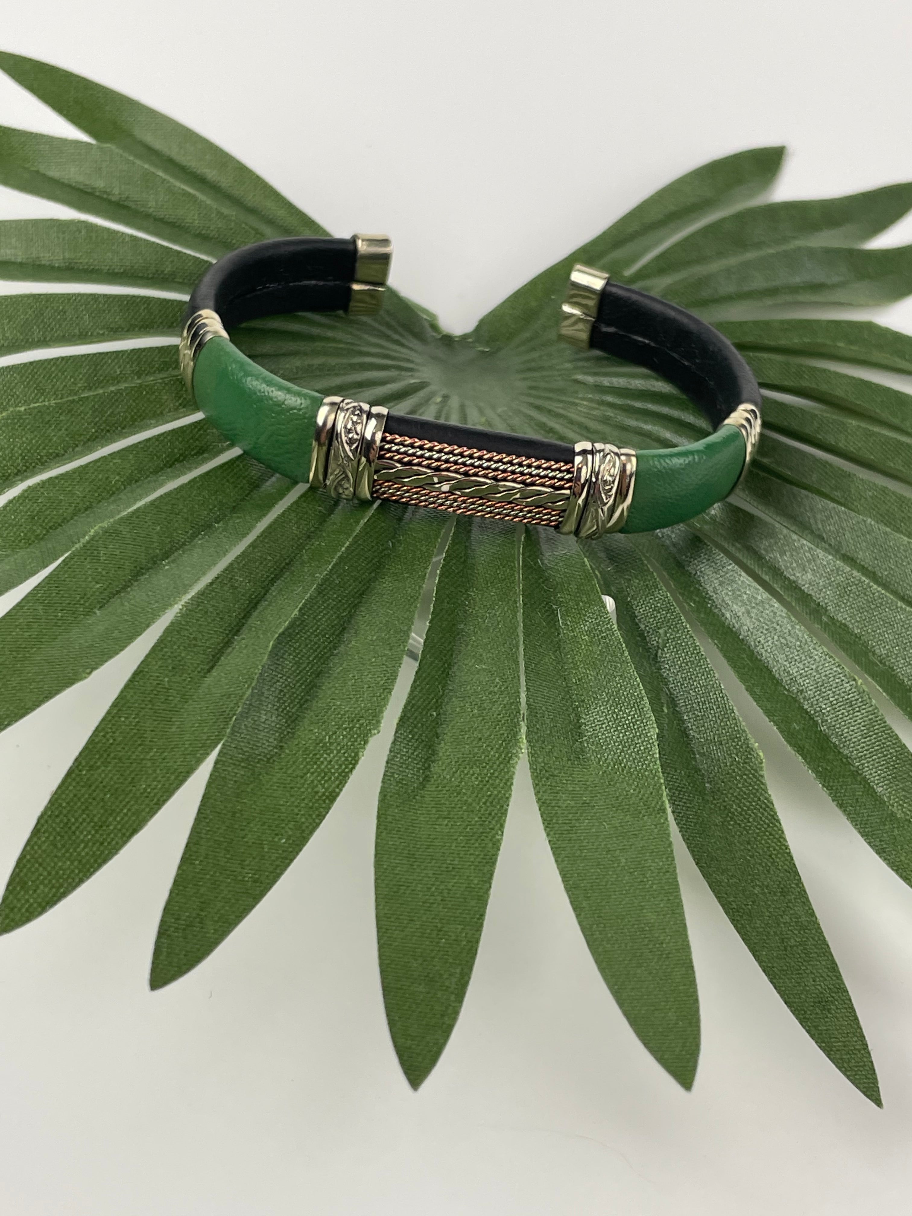 BR.ULB.0716 - Unique Leather Bracelet, Green