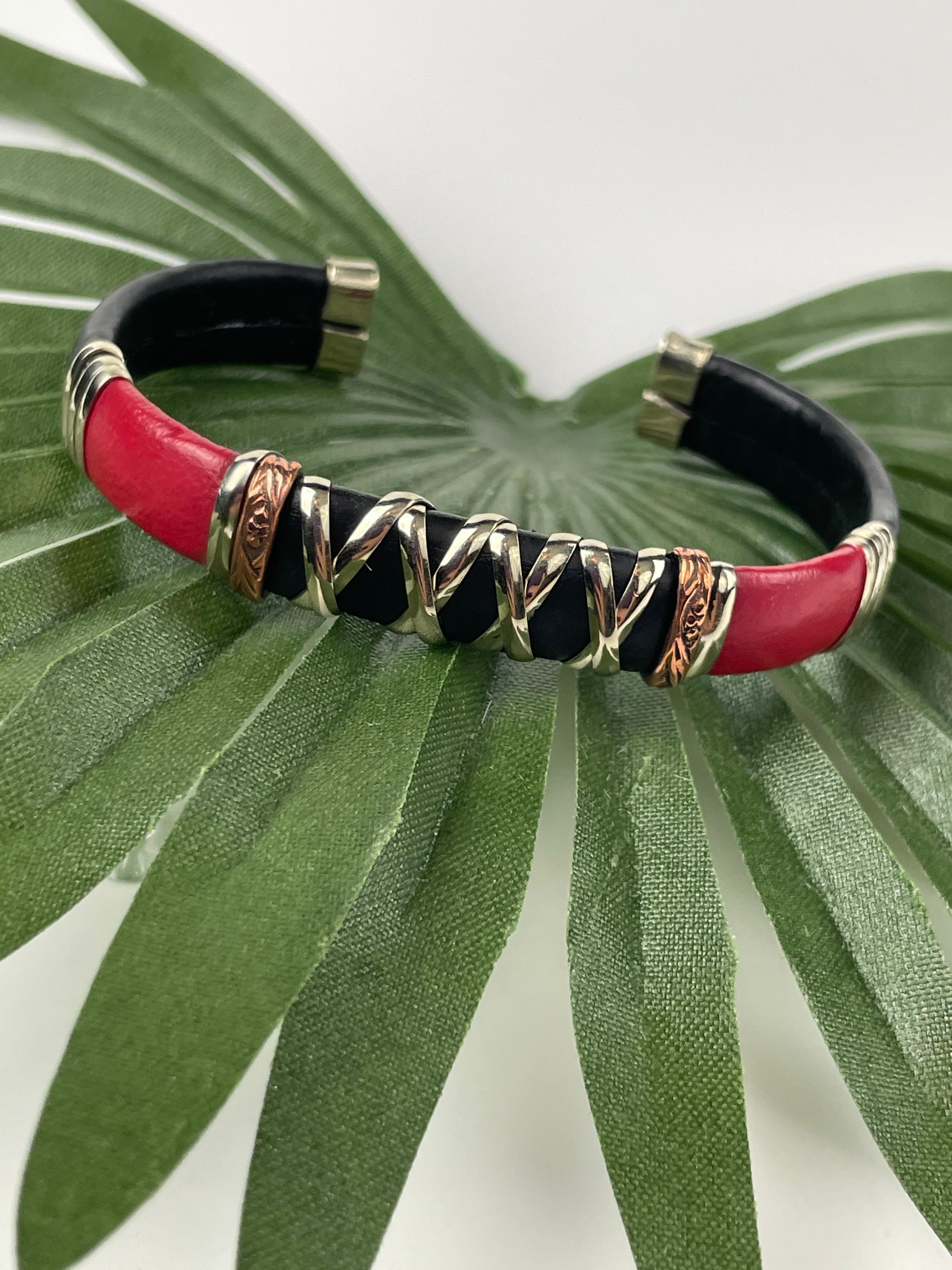 BR.ULB.0712 - Unique Leather Bracelet, Red